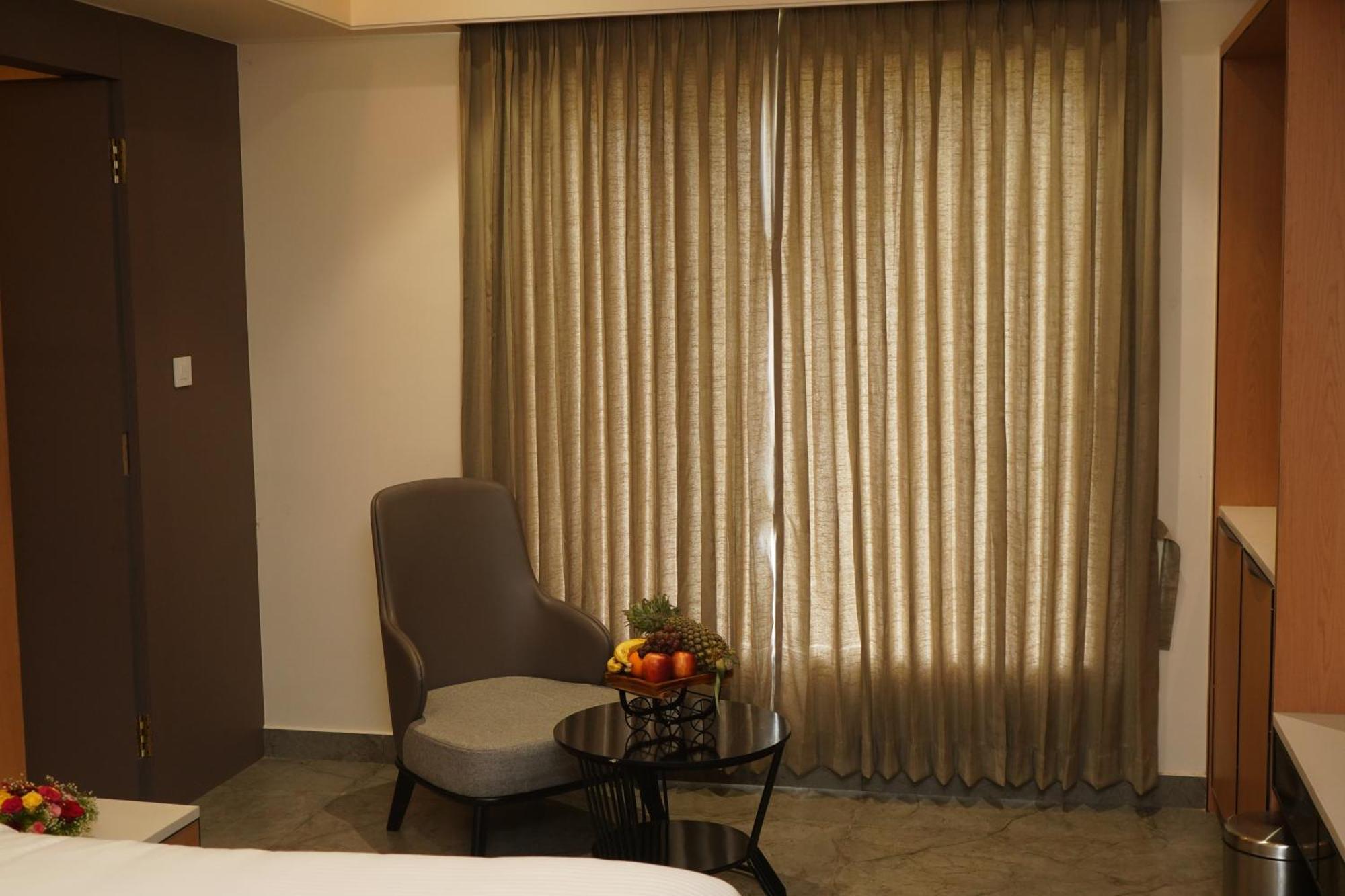 Vantara Suites ヴェールール エクステリア 写真